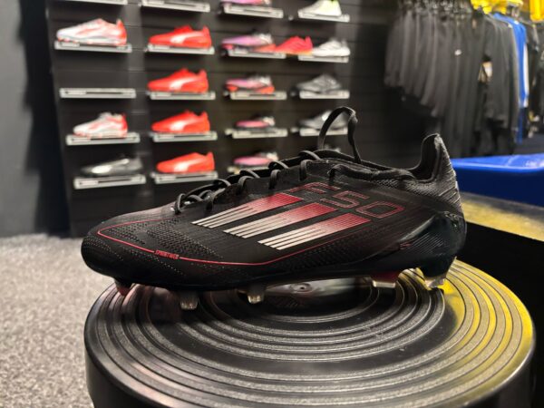 F50 League Gras (MG) / Zwart Rood Zilver / Adidas