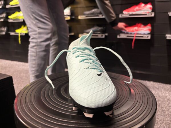 Phantom GX II Pro (FG) / Mintgroen Rood Zwart / Nike - Afbeelding 2