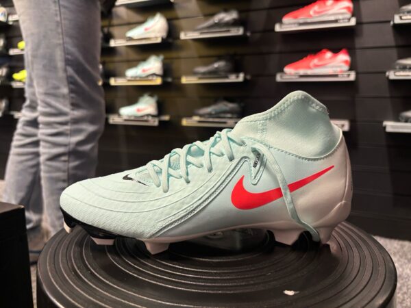 Phantom GX II Pro (FG) / Mintgroen Rood Zwart / Nike